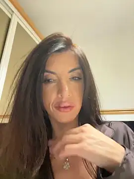 StephieRouse online show from November 20, 8:43 pm