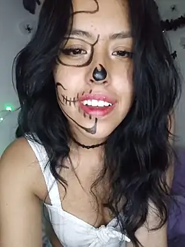 Snapshot of Queen_Ashly chatting on October 23, 1:22 am Queen Ashly online show from October 23, 1:22 am