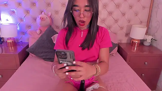 sweetabbey online show from October 31, 3:41 am