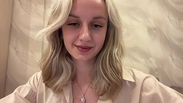 AdeleEverhart online show from November 30, 6:23 pm