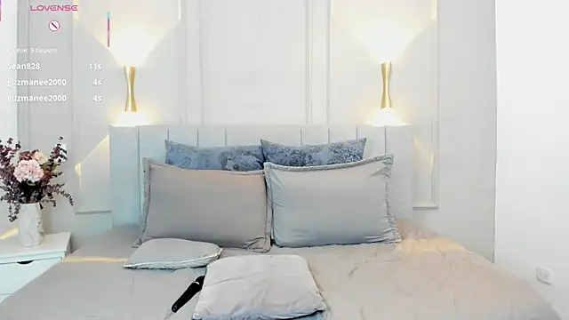 victoria bourne online show from December 22, 7:17 pm