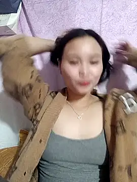 Lili lovely online show from November 21, 2:35 am