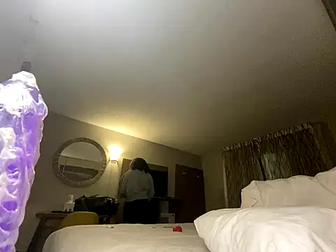 princesslivv online show from September 27, 10:00 am