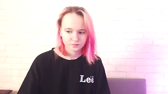 Ericha Stone online show from December 4, 8:05 am