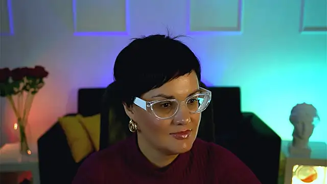 LauraDavidsons online show from October 12, 3:47 pm