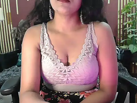 shaalu sharma online show from November 3, 9:02 am