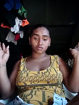 Lucy-Ferr online show from December 17, 7:40 pm