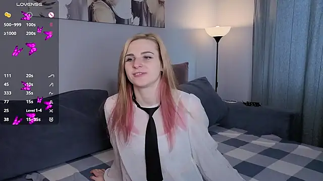 HelenMartines online show from October 16, 10:18 am