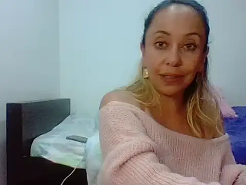 leah susman online show from December 5, 2:33 am