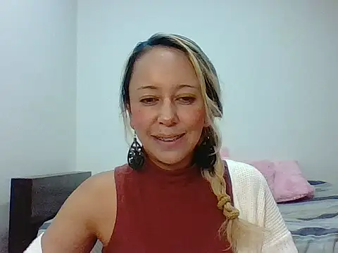 leah susman online show from October 21, 1:53 am