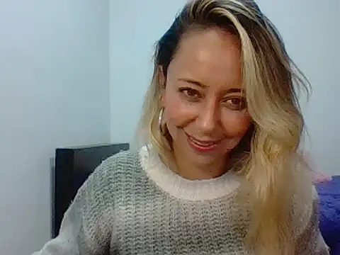 leah susman online show from September 16, 1:24 am