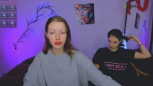 khloebeauty online show from December 5, 8:10 pm