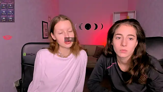 khloebeauty online show from November 14, 8:09 pm