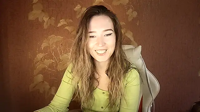 Awora Wolf online show from October 11, 8:33 pm