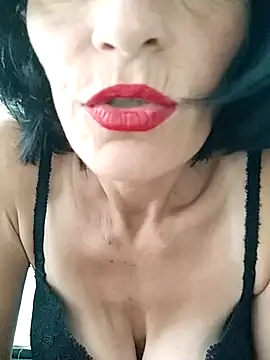 Gecenin Kralicesi online show from October 17, 8:17 am