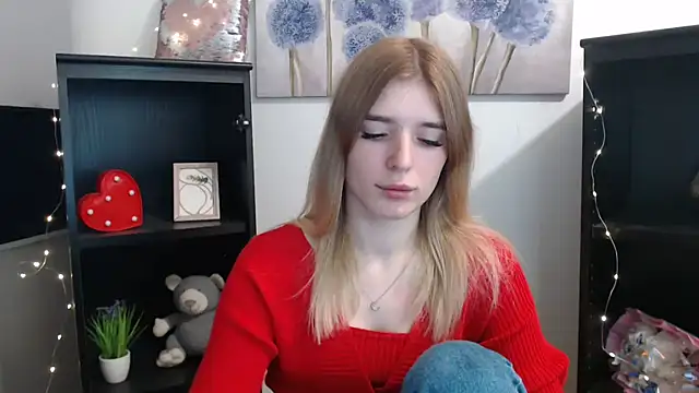 JuiceLips   online show from November 24, 5:04 pm