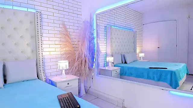 mara winters  online show from February 20, 12:39 pm