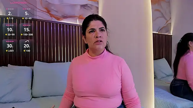 Roxie-NS online show from October 14, 11:57 am