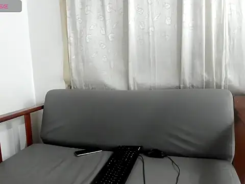 Snapshot of Aisha_luxury_c chatting on September 23, 8:51 pm Aisha luxury c online show from September 23, 8:51 pm