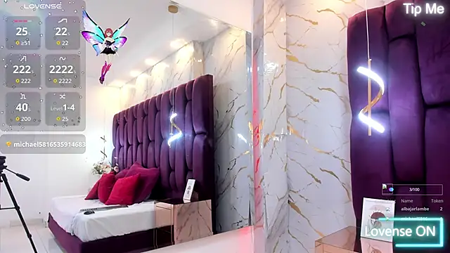 megannherrera online show from September 10, 1:44 pm