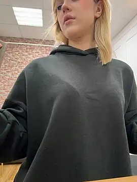 CaitlinSugar online show from November 4, 4:28 am