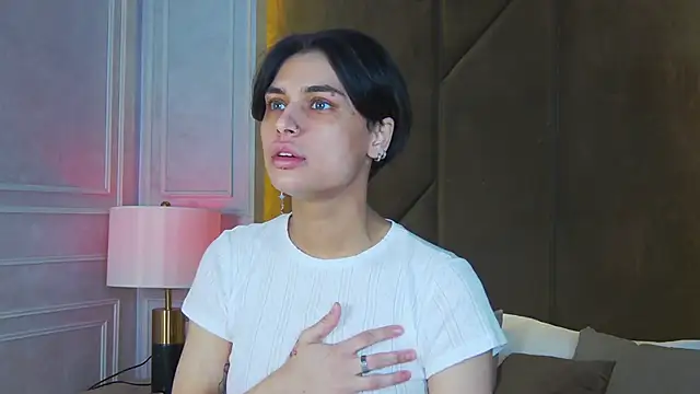 VioletAsh online show from November 17, 5:08 am