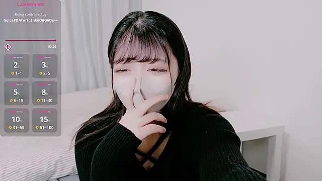 Snapshot of yuna_yyy chatting on October 10, 5:12 am yuna yyy online show from October 10, 5:12 am