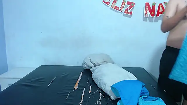 onixandghosty1 online show from December 22, 7:06 pm