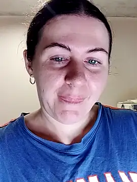 curlybunny socking4u online show from December 19, 12:15 am