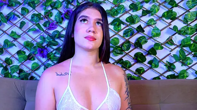 kloe bella online show from October 6, 1:17 pm