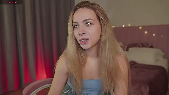 ShinyBarbie online show from September 22, 6:01 am