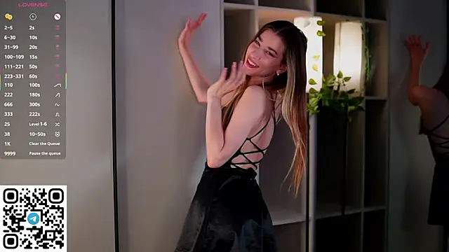 Quinavelle online show from December 23, 7:01 am