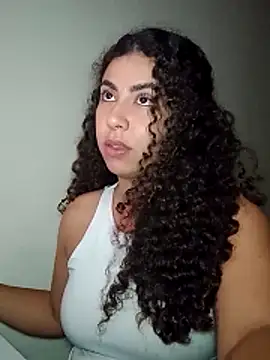 A maddy online show from December 4, 7:25 pm