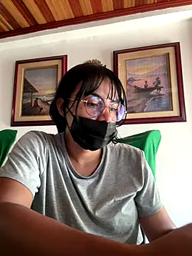 Kyra  Rose online show from December 13, 8:15 pm