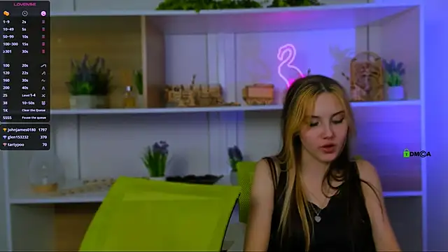Snapshot of luna_tin chatting on September 12, 3:08 pm luna tin online show from September 12, 3:08 pm