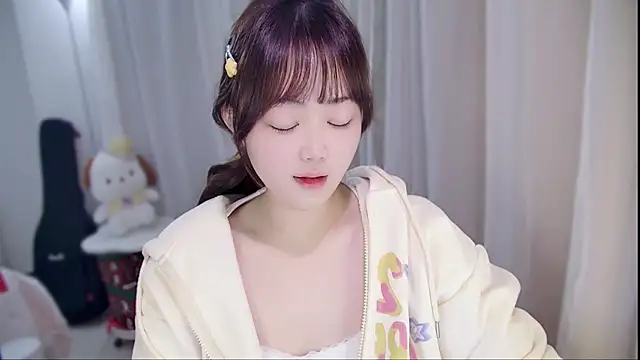 YUANYUAN-A online show from January 19, 12:34 pm