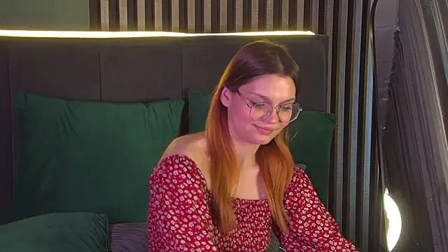 BellaMarebelle online show from February 7, 4:49 am