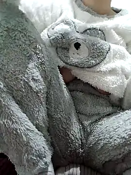 Ahalm online show from December 15, 8:25 pm