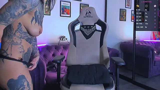 Snapshot of crazy_Babyy6996 chatting on September 22, 10:46 am crazy Babyy6996 online show from September 22, 10:46 am