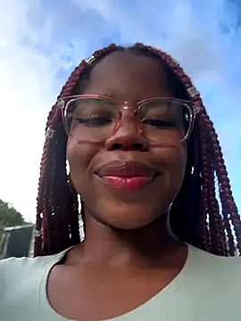 Snapshot of Sweet-Jade chatting on September 9, 9:25 pm Sweet-Jade online show from September 9, 9:25 pm