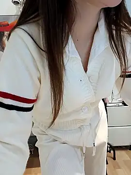 susu baby online show from February 8, 3:05 pm