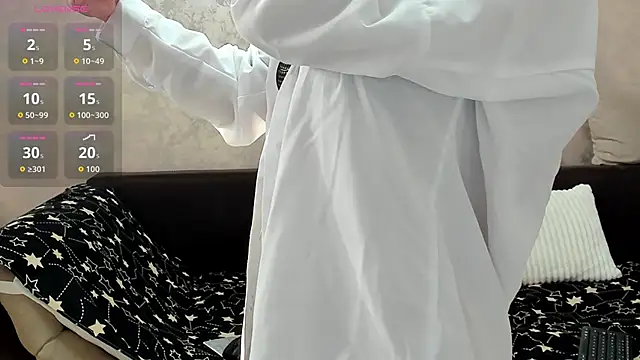 Snapshot of Alexya_Kat chatting on October 17, 6:27 am Alexya Kat online show from October 17, 6:27 am