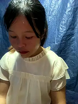 Snapshot of O_o_UwU_o_O chatting on September 30, 2:39 am O o UwU o O online show from September 30, 2:39 am