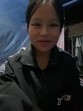 Snapshot of O_o_UwU_o_O chatting on November 1, 12:31 pm O o UwU o O online show from November 1, 12:31 pm