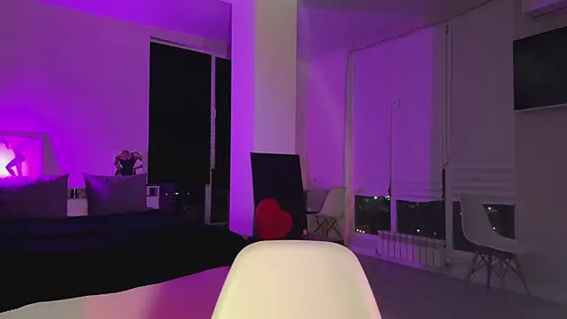 ElysiaXo online show from December 17, 10:25 pm