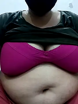 Snapshot of Rakhi_sawant143 chatting on September 17, 4:49 pm Rakhi sawant143 online show from September 17, 4:49 pm