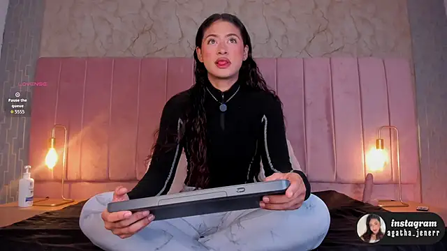 agatha jener online show from February 23, 11:31 am