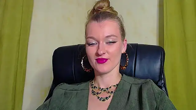 MysticVenus  online show from December 20, 4:44 pm