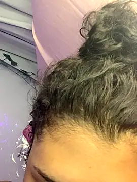 luluzinhax online show from October 12, 4:37 am