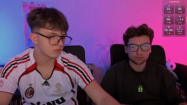 travis wolf  online show from December 20, 8:02 pm